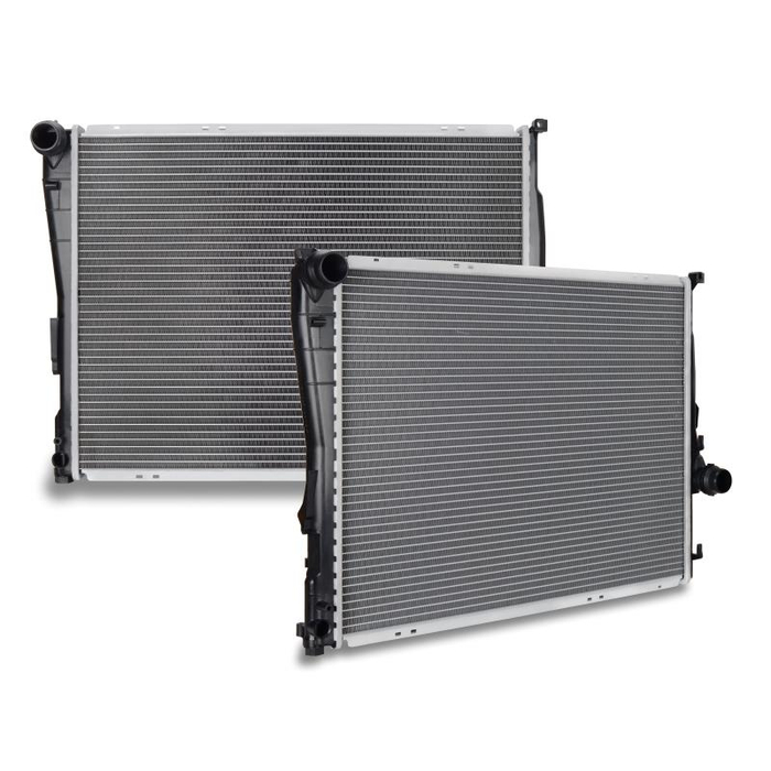 Mishimoto Replacement Radiator, Fits BMW 330i 3.0L 2001-2005