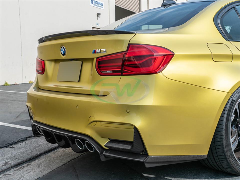Alternative view of RW Carbon BMW F8X M3/M4 CF Rear Bumper Splitters