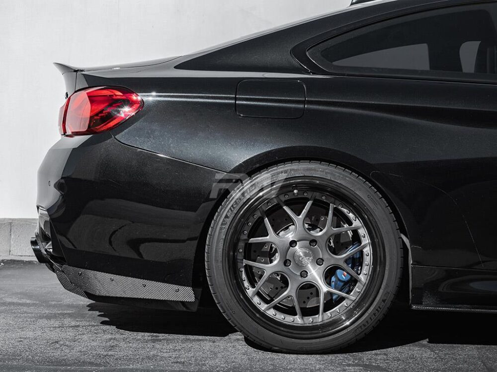 RW Carbon BMW F8X M3/M4 Varis Style CF Diffuser+Undertray - Image 3