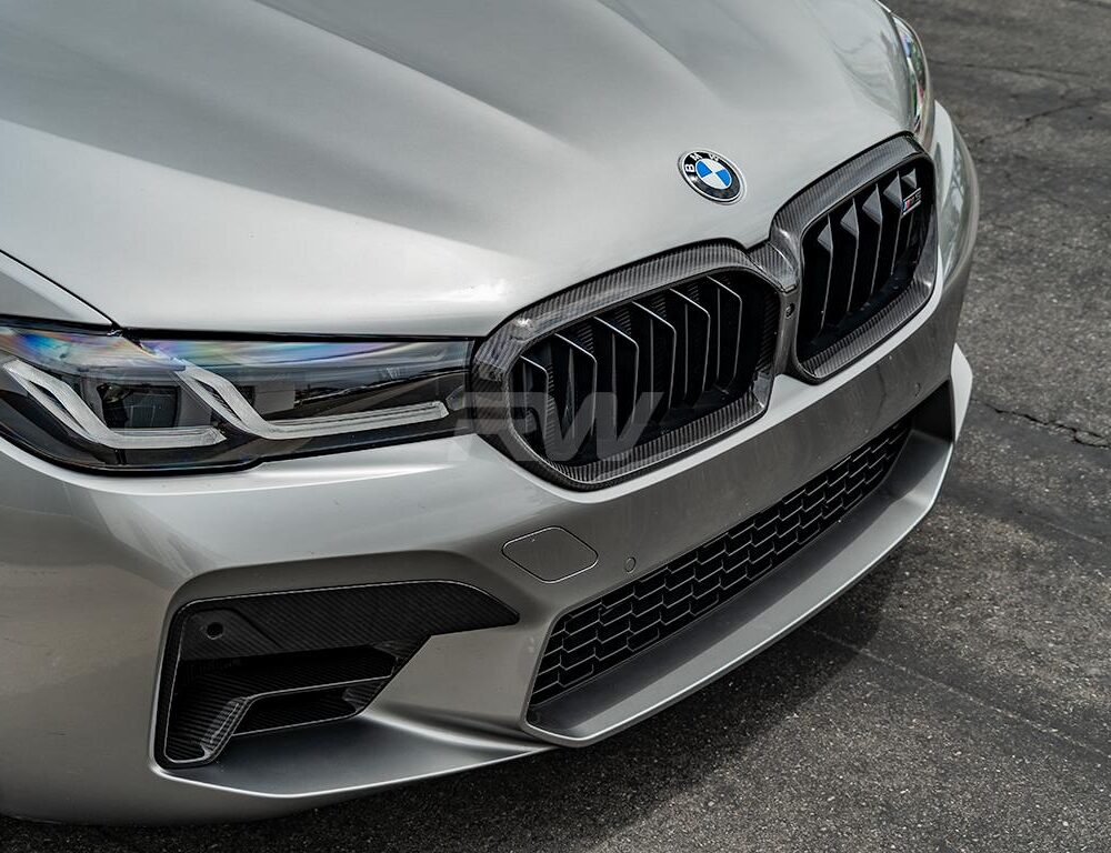 Alternative view of RW Carbon BMW F90 M5 G30 LCI CF Grille Surrounds