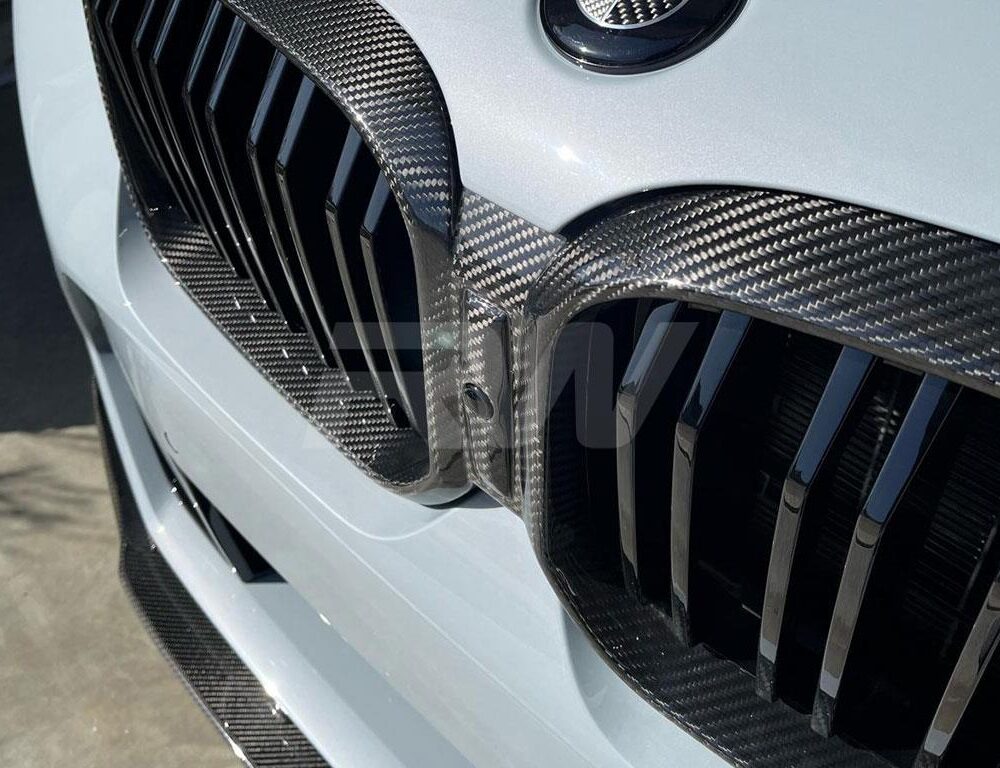 Alternative view of RW Carbon BMW G01 G02 F97 F98 LCI Dual Slat Carbon Fiber Grille