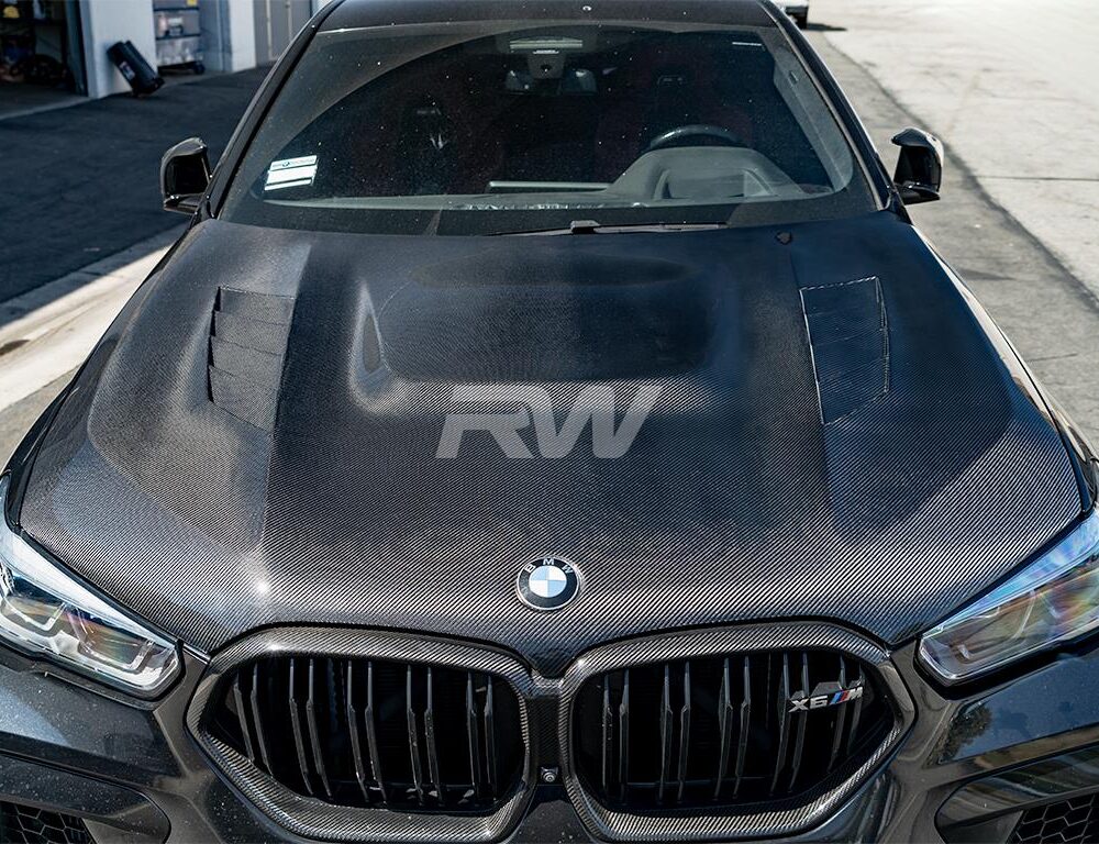 Alternative view of RW Carbon BMW G05 X5 F95 X5M Carbon Fiber Hood