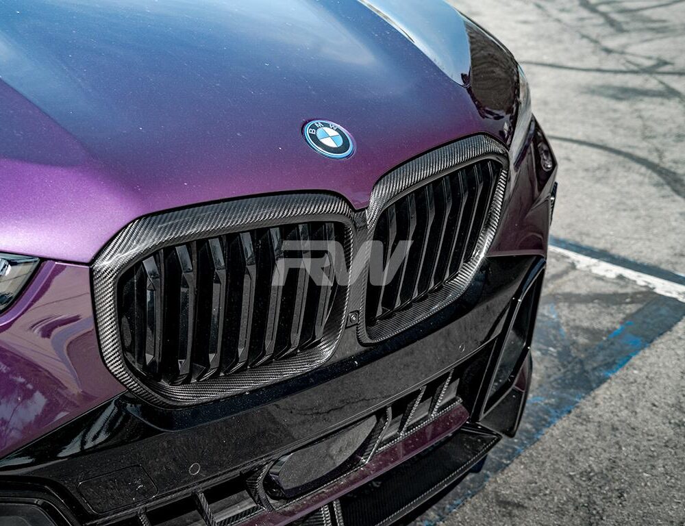Alternative view of RW Carbon BMW G05 X5 LCI Carbon Fiber Grille Surrounds