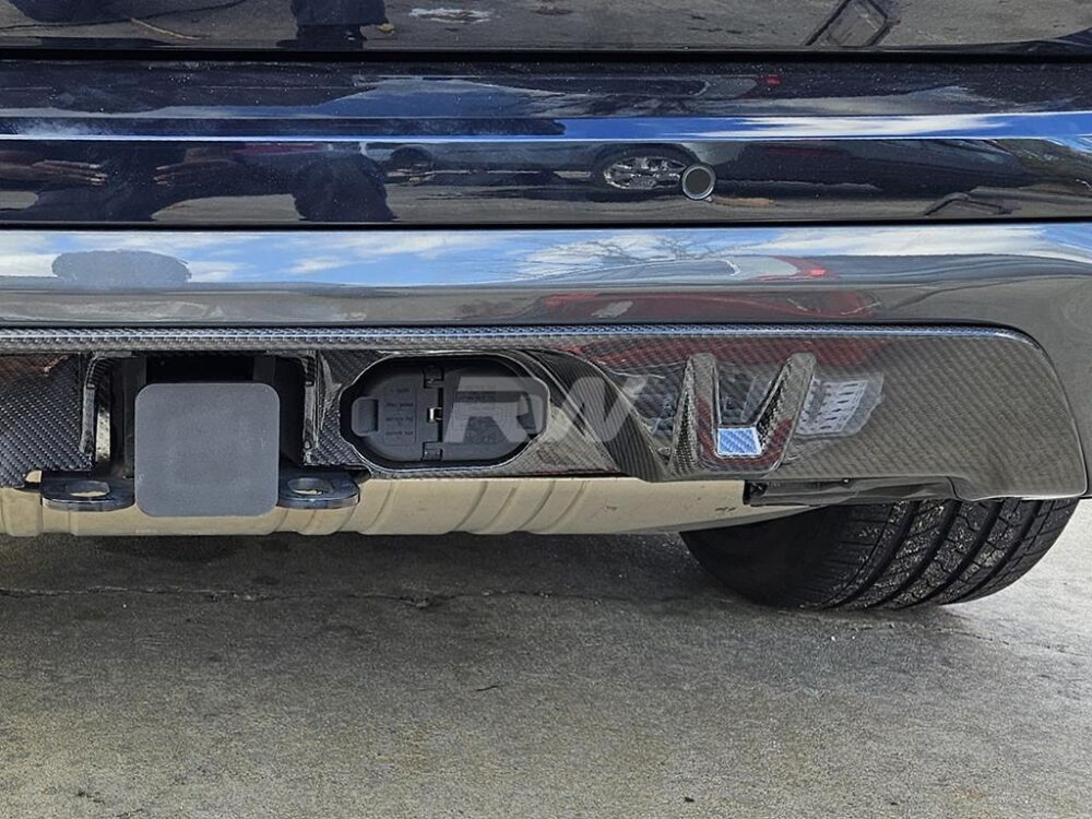 RW Carbon BMW G05 X5 Tow Package Carbon Fiber Diffuser - Image 3
