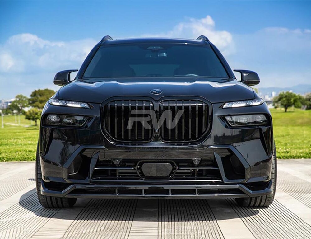 Alternative view of RW Carbon BMW G07 X7 LCI Glazing Black Front Grilles