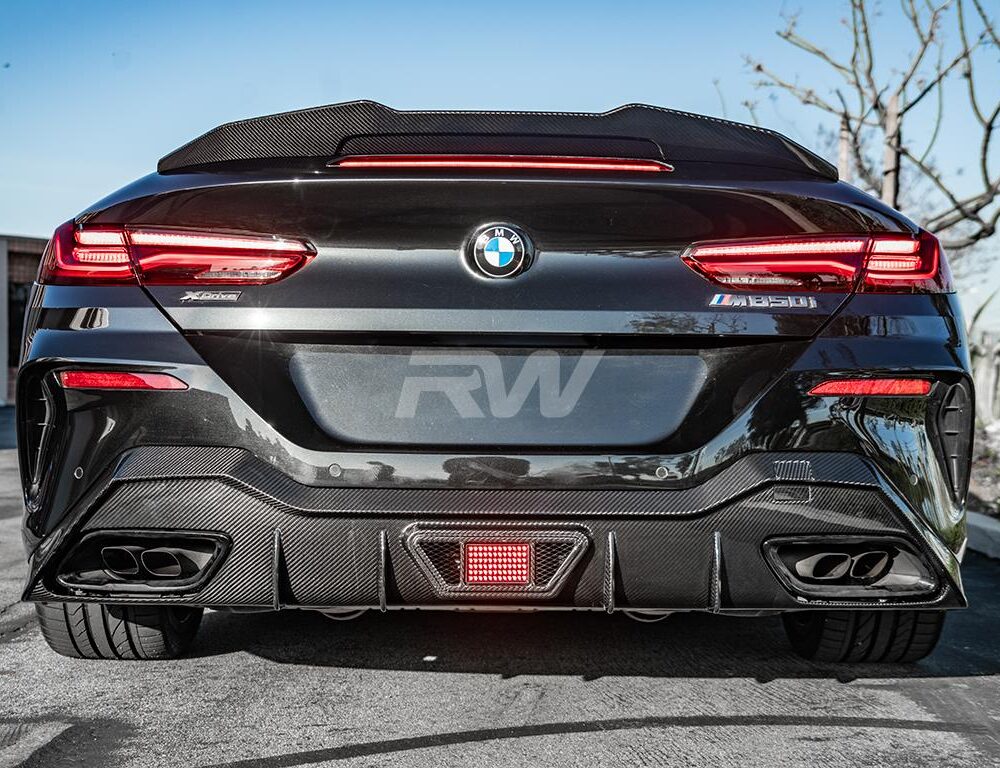Alternative view of RW Carbon BMW G14 G15 8-Series Carbon Fiber LED Diffuser
