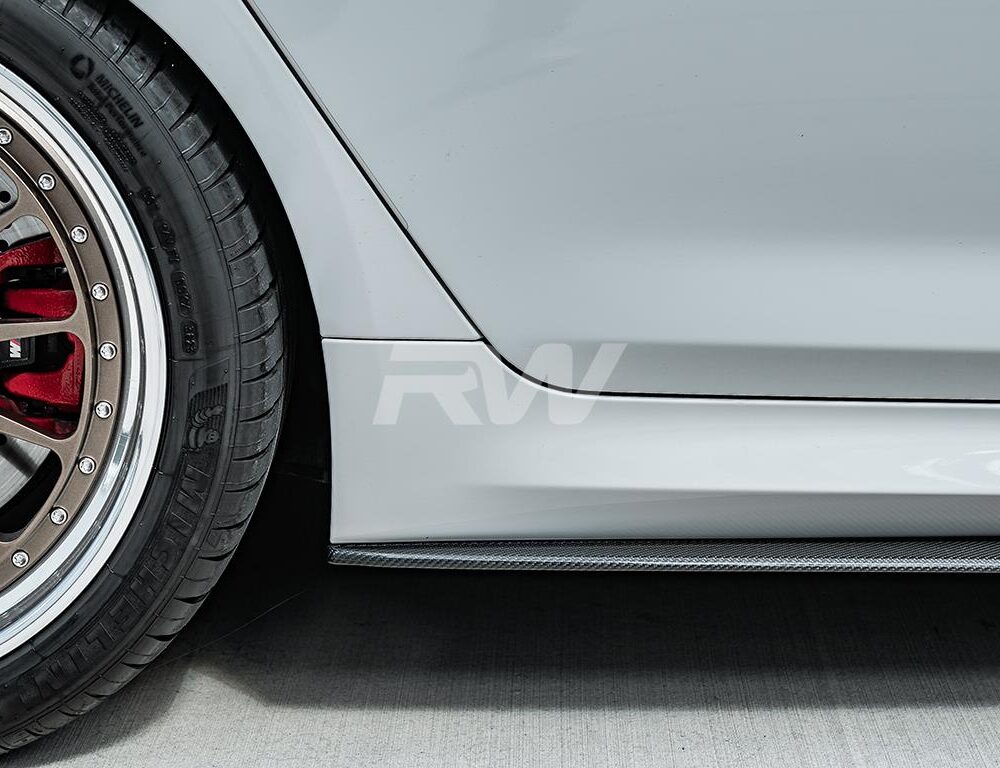 Alternative view of RW Carbon BMW G30 F90 Carbon Fiber Side Skirt Extensions