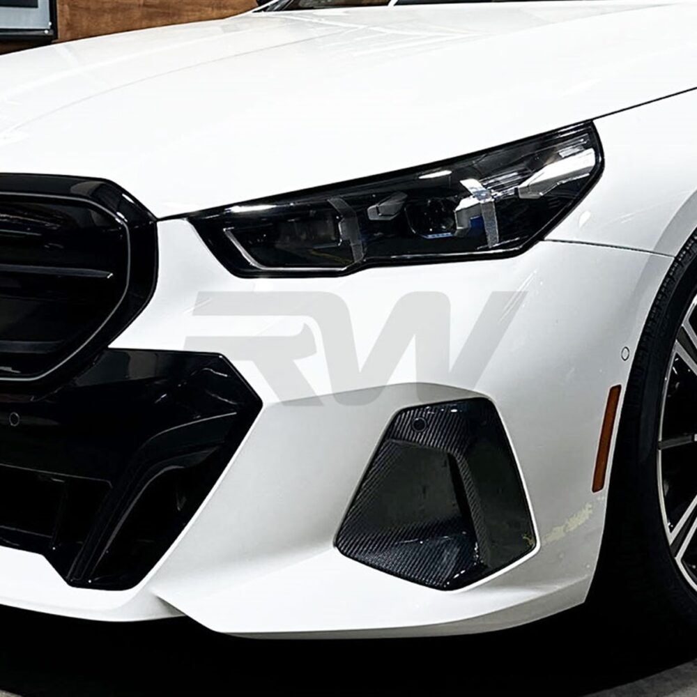 Alternative view of RW Carbon BMW G60 5 Series Carbon Fiber Front Duct Trims