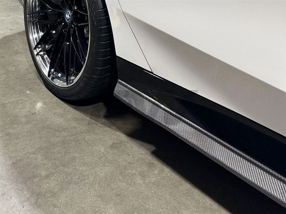 RW Carbon BMW G60 5-Series Carbon Fiber Side Skirt Extensions - Image 3