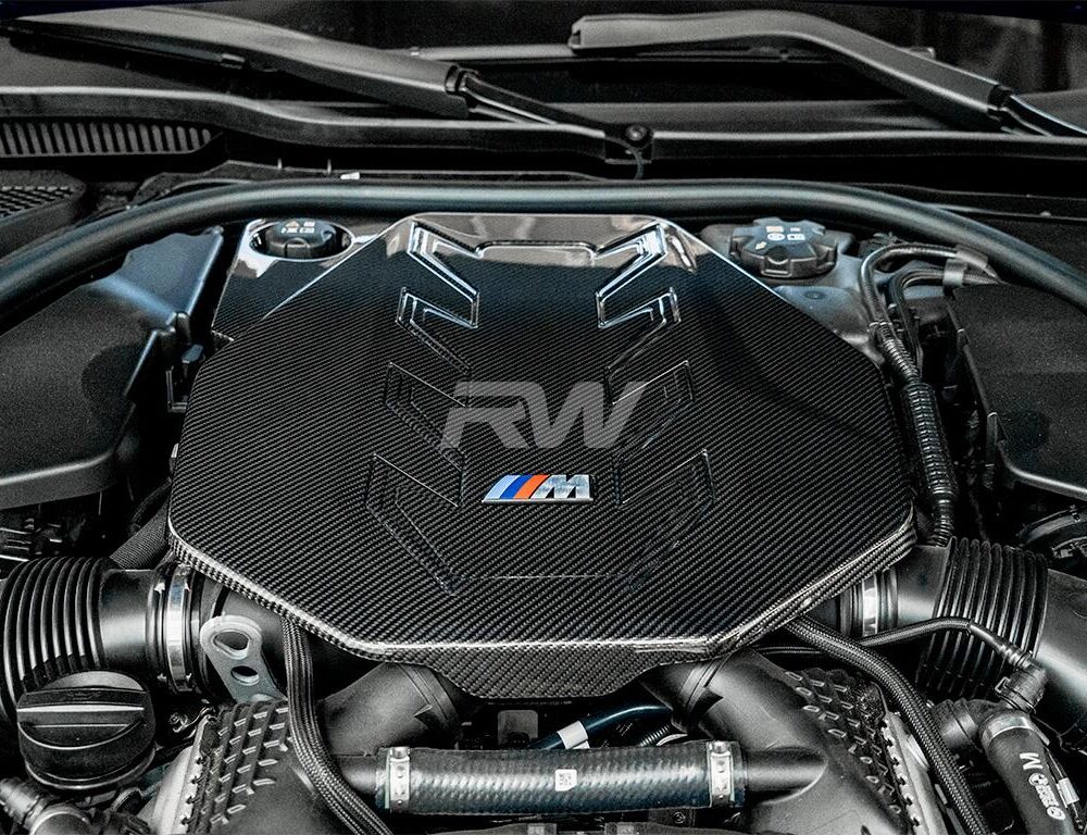 Alternative view of RW Carbon BMW G90/G99 M5 Carbon Fiber Engine Cover