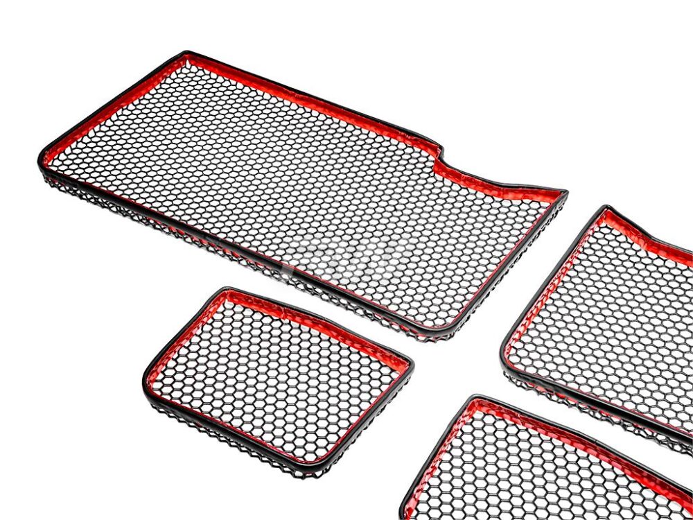 RW Carbon BMW G90/G99 M5 Front Bumper Mesh - Image 3