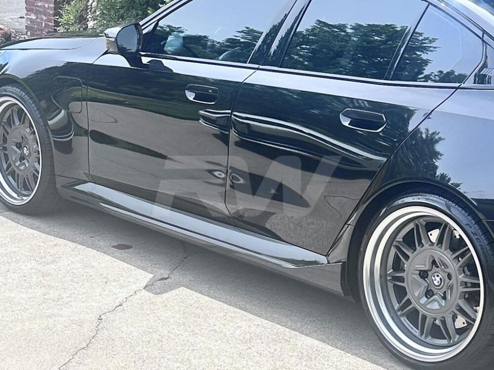 RW Carbon BMW G90/G99 M5 Performance Style CF Side Skirts - Image 6