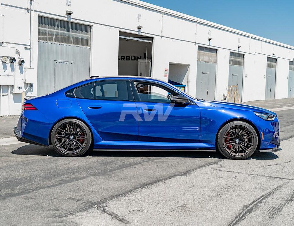 Alternative view of RW Carbon BMW G90/G99 M5 RWS CF Side Skirt Extensions