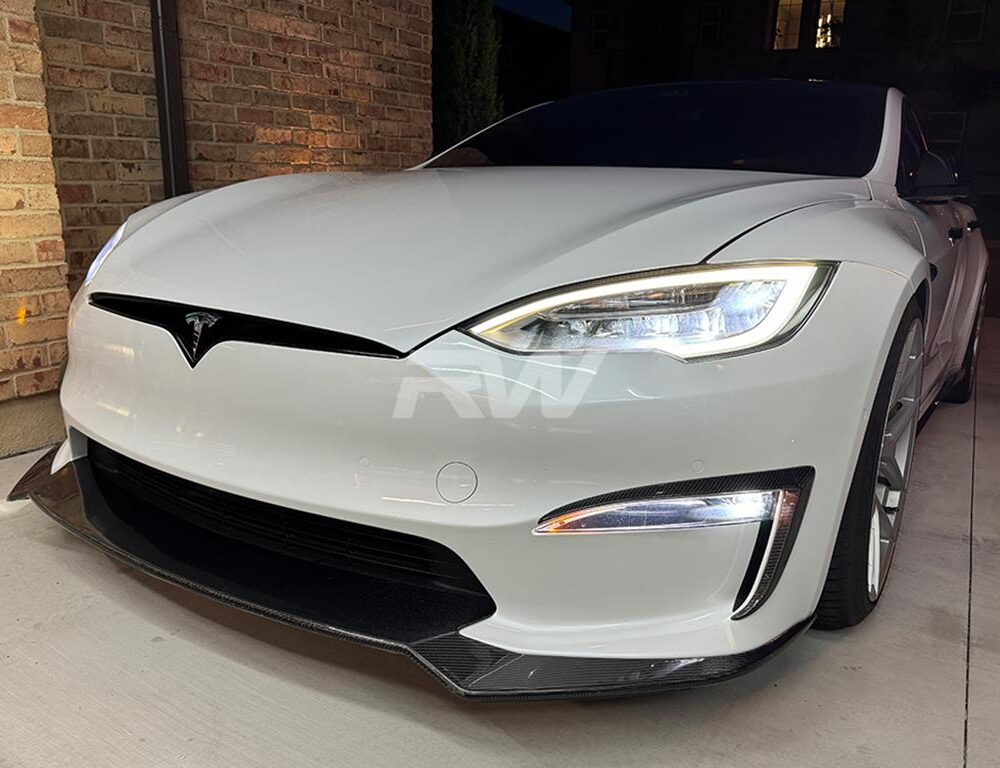 Alternative view of RW Carbon Tesla Model S Facelift CF Front Upper Splitters