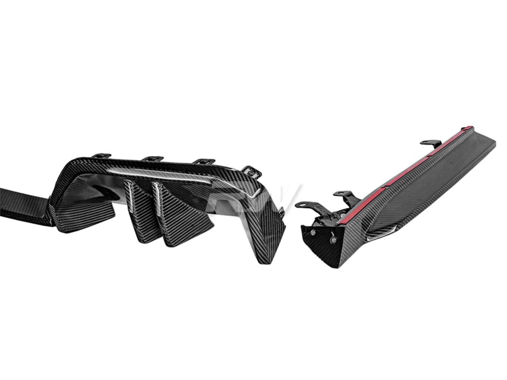 RW Carbon BMW G60 5-Series Carbon Fiber Rear Diffuser - Image 3