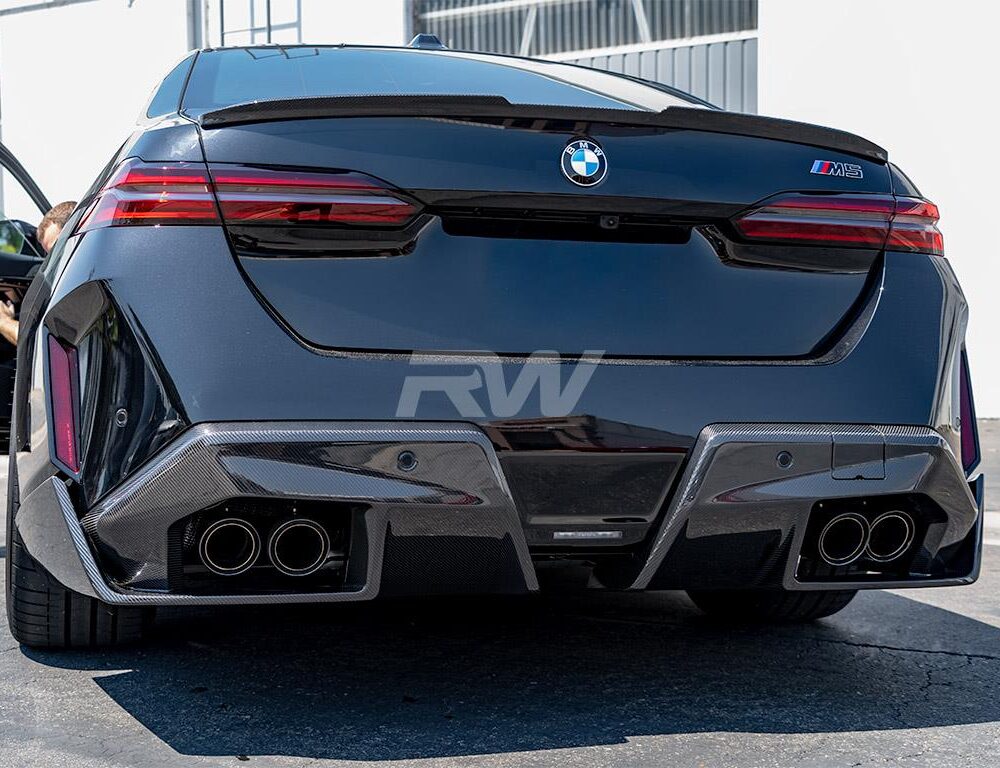 Alternative view of RW Carbon BMW G90/G99 M5 Performance Style CF Diffuser